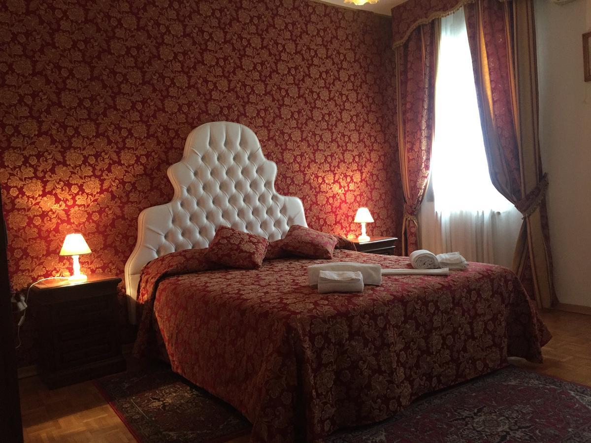 Residenza Rialto Hotel Venetië Buitenkant foto