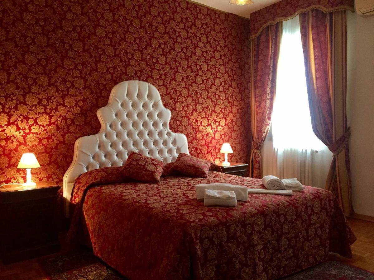 Residenza Rialto Hotel Venetië Buitenkant foto
